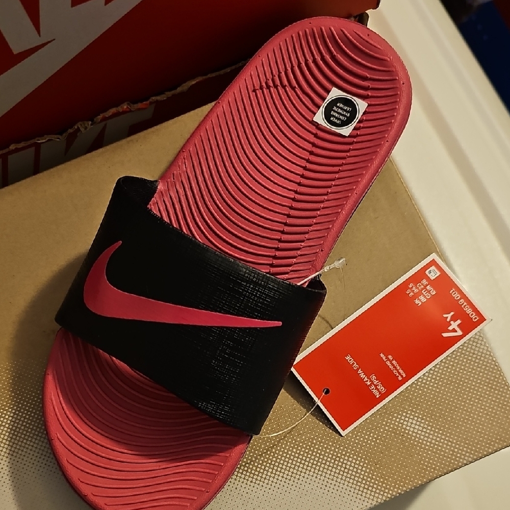 Nike Women's Black and Pink Slide Sandals